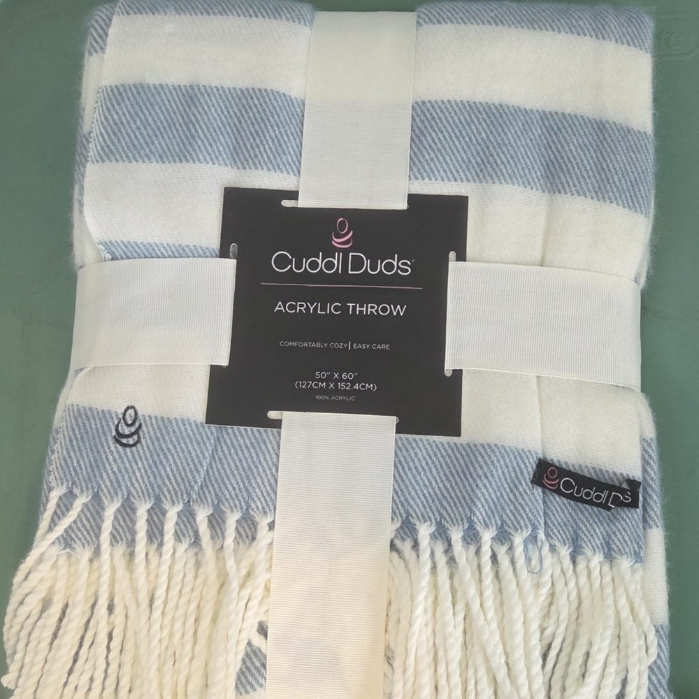 Cuddl Duds Blue White Throw Blanket 50x60 Soft Plush Fringe Cozy